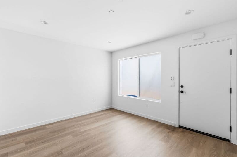 San Diego Apartment: 6638-6644 Valjean Court
