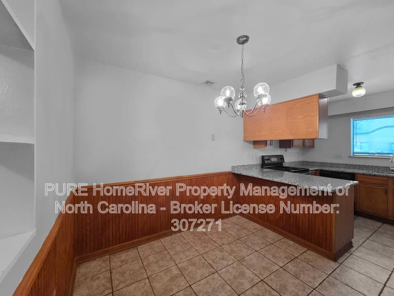 Charlotte Condo: 4801 Spring Lake Dr