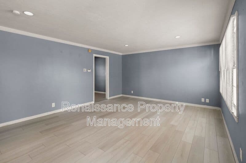 Stockton House: 2406 Telegraph Avenue