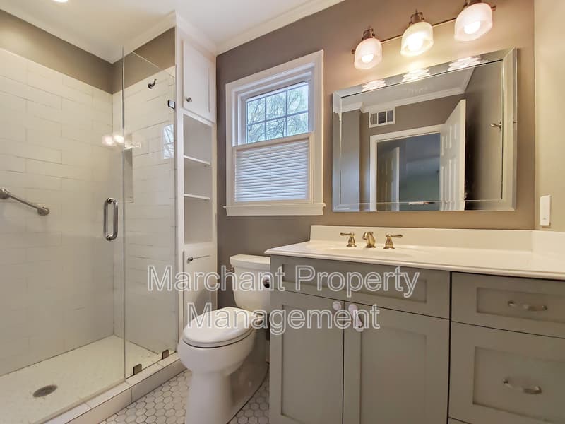 Simpsonville House: 121 Coalmont Court