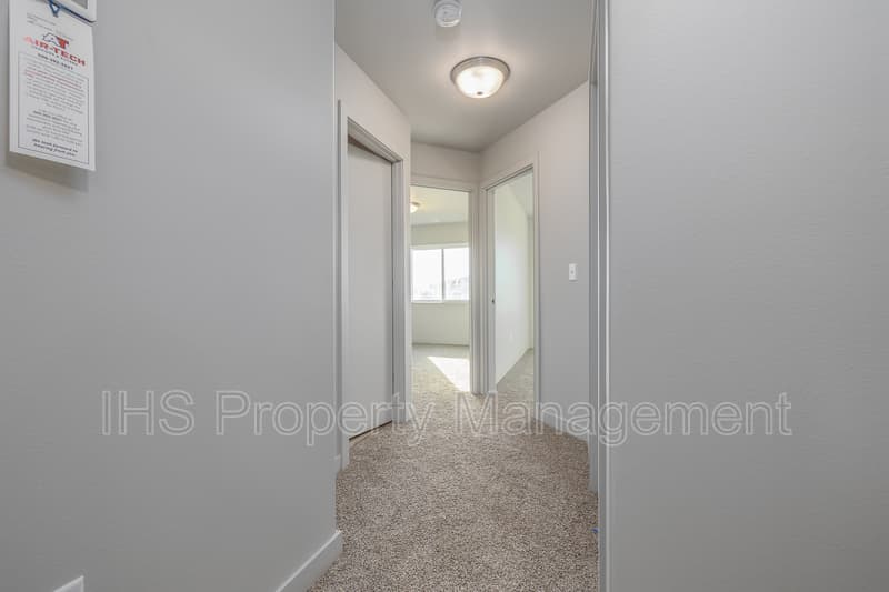 Pasco House: 311 Dawson Ln