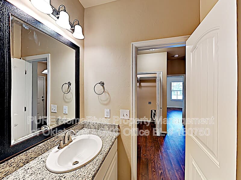 Yukon Condo: 11200 Coachmans Rd