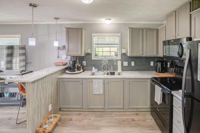 Glen Carbon Condo: 26 Coachlight Trailer Park