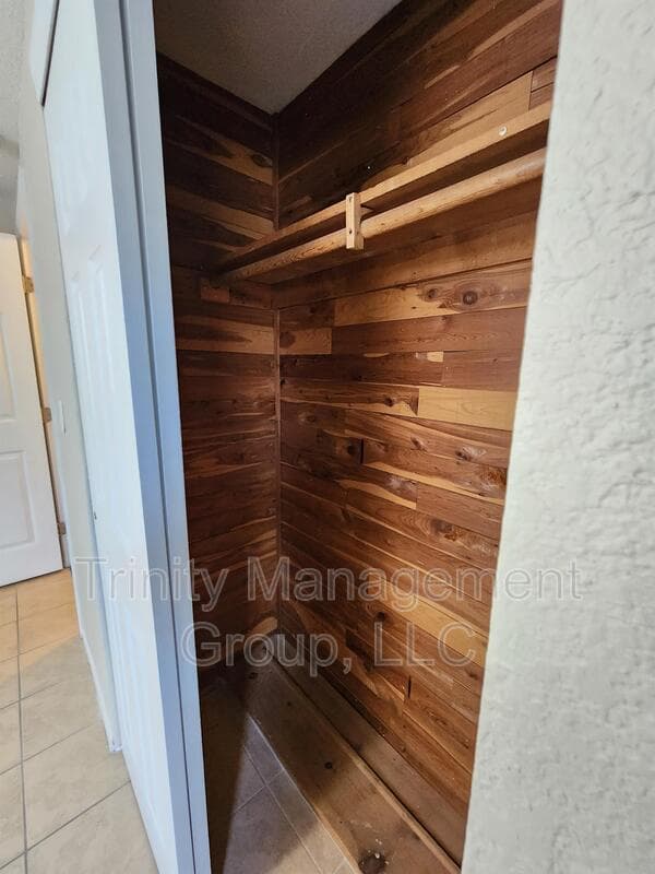 Holiday House: 3547 Cheswick Drive - Room 2