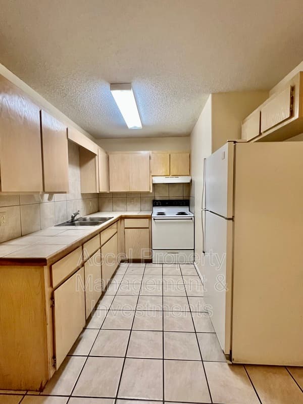 Edinburg Condo: 1201 Carmen