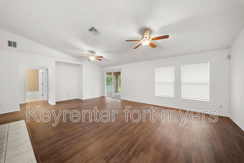 Lehigh Acres House: 2813 34th St W