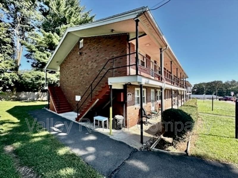 Agawam Condo: 21 Dwight Street - 10