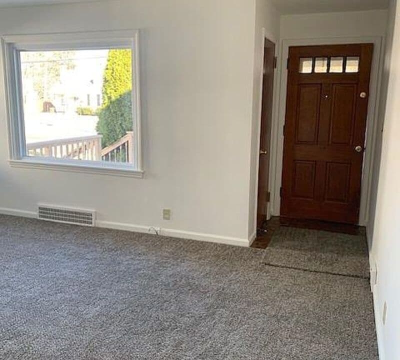 Youngstown House: 2182 Gregory Ave