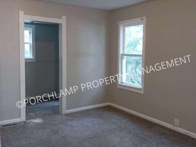 Muskegon Condo: 319 East Forest Avenue