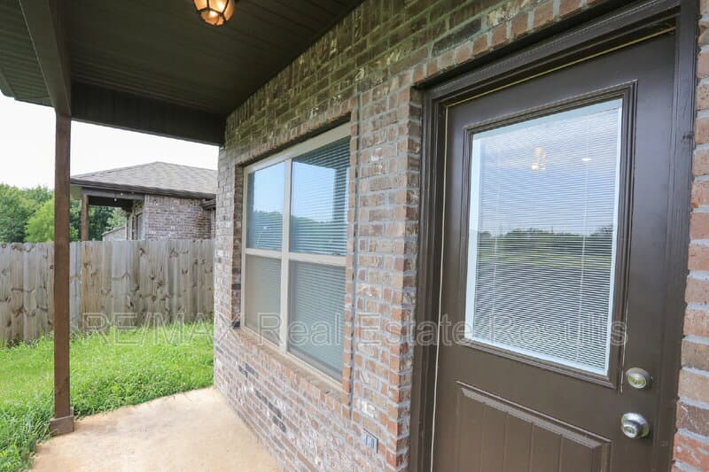 Centerton Condo: 480 Rama St
