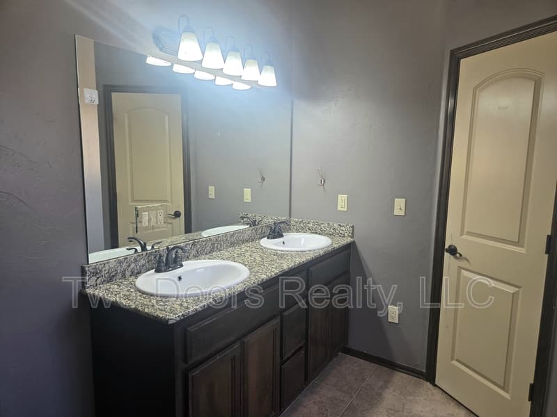 Yukon House: 3217 Tenkiller Crt.