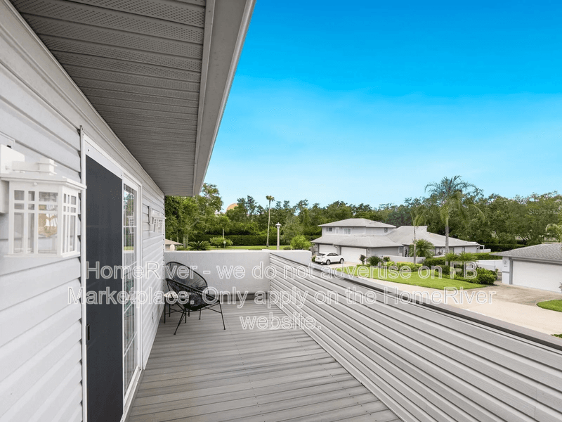 Sarasota Condo: 4422 Winston Ln S