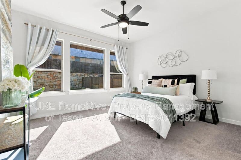 Georgetown House: 336 Berkeley Pl