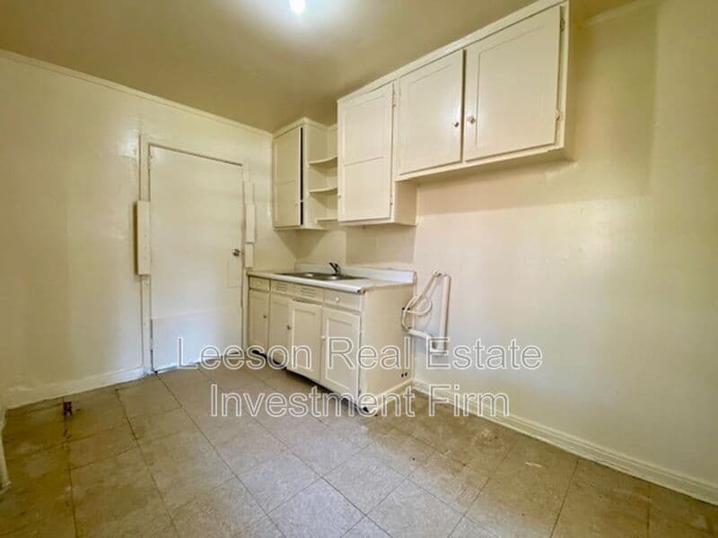SHREVEPORT House: 3020 Conmar St.