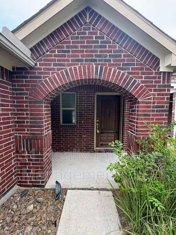 Houston House: 3411 Atherton Ridge Lane