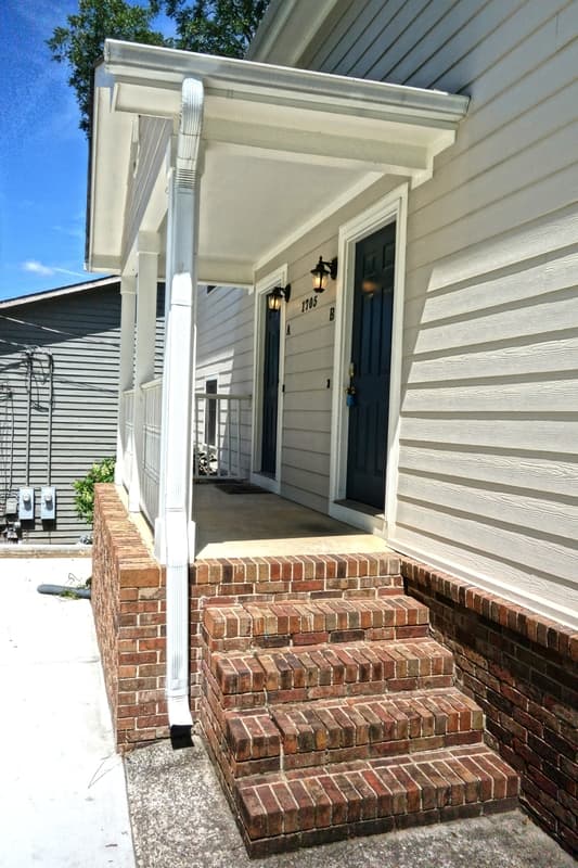 Huntsville House: 1705 Toll Gate Road SE