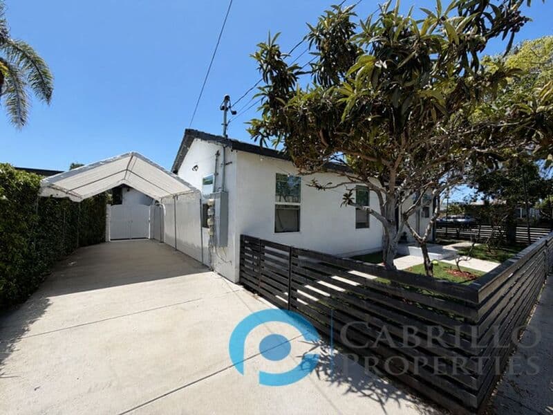 Oceanside House: 1307 Division Street