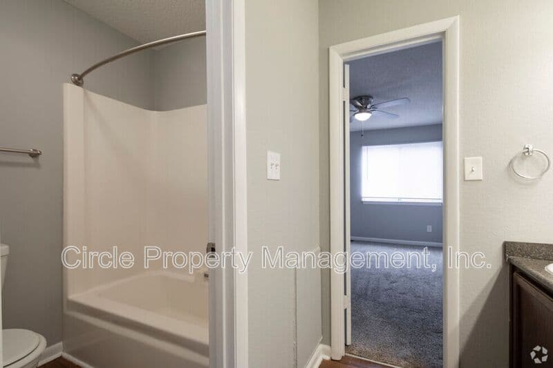 Huntsville Condo: 2021 Highridge Dr SW