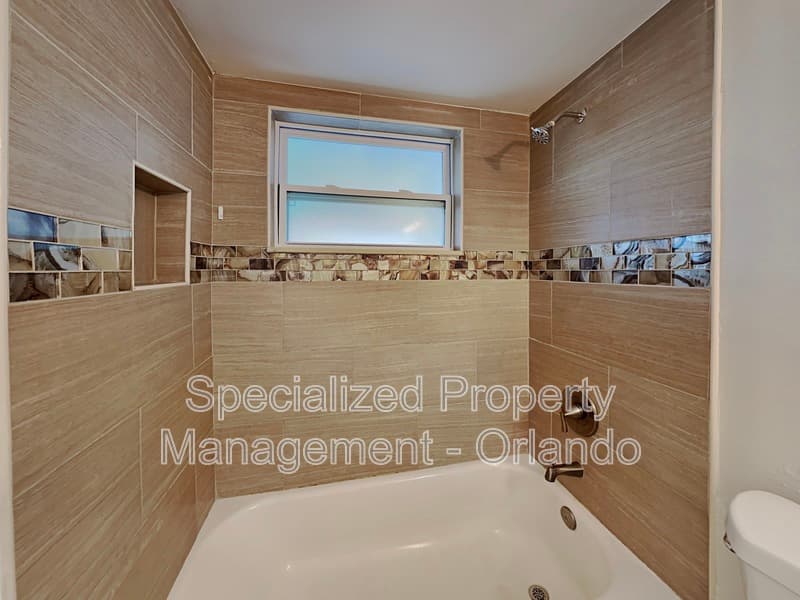 Altamonte Springs House: 600 Stanford Dr