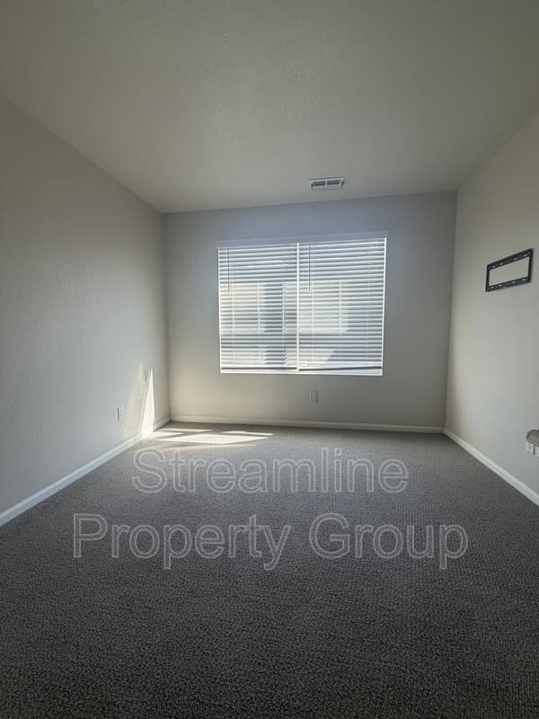Brighton House: 5117 Buckwheat Road