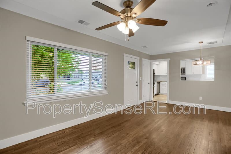 Denver House: 1333 South Xavier Street