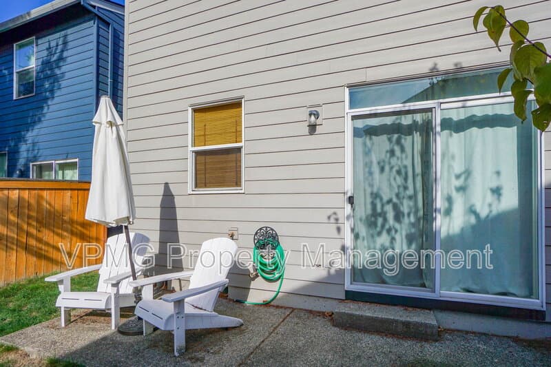 Vancouver House: 13761 Northeast 66th Way