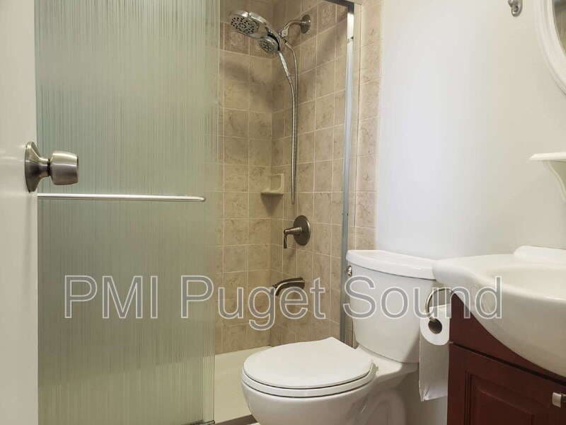 Federal Way House: 32728 35th Ave SW