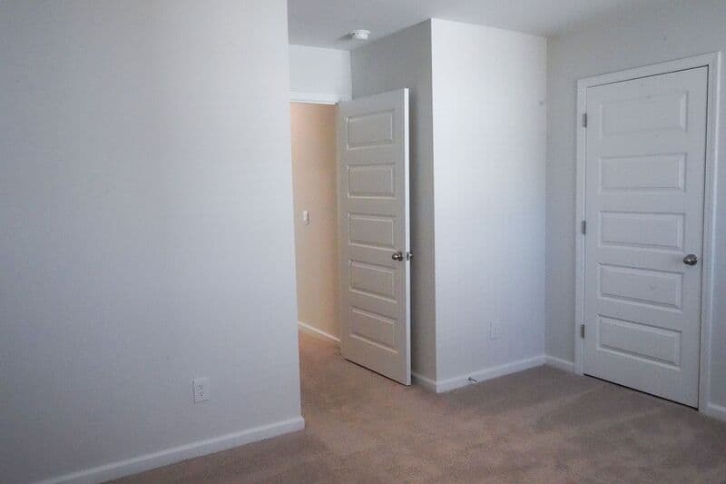Bloomingdale House: 418 Coconut Dr