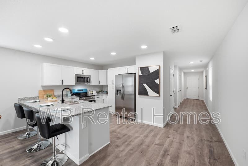 Jacksonville House: 7648 Eaton Ave