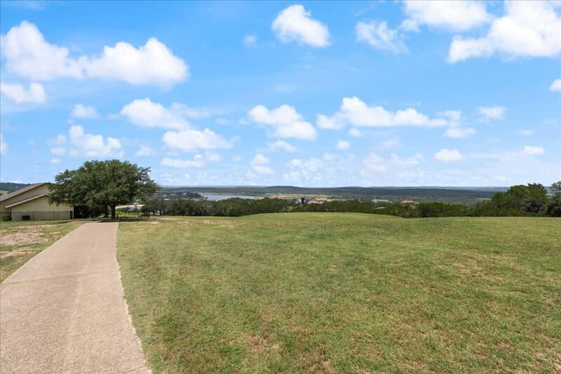 Lago Vista Condo: 5800 Club House Drive A