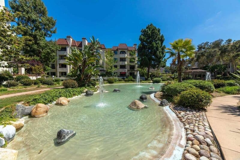 San Diego Condo: 5845 Friars Rd