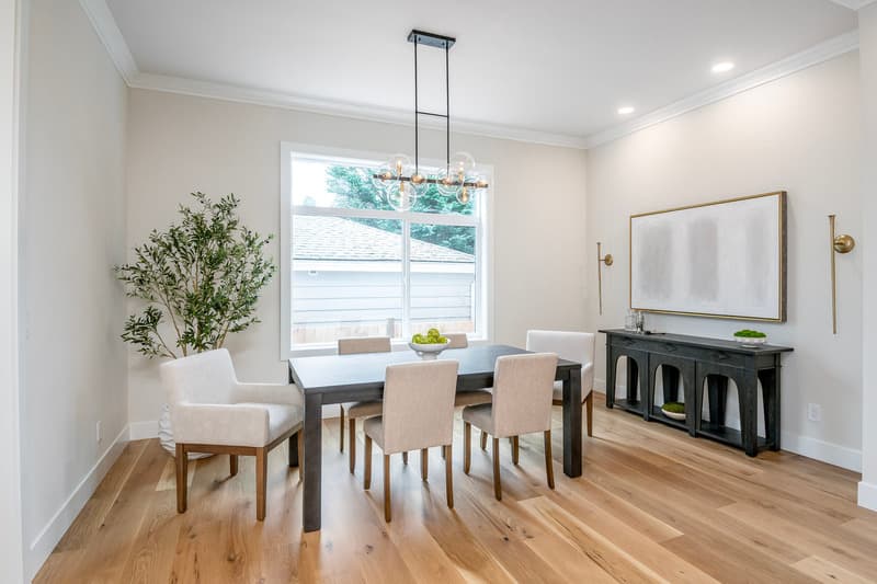 Kirkland House: 12648 NE 80th St