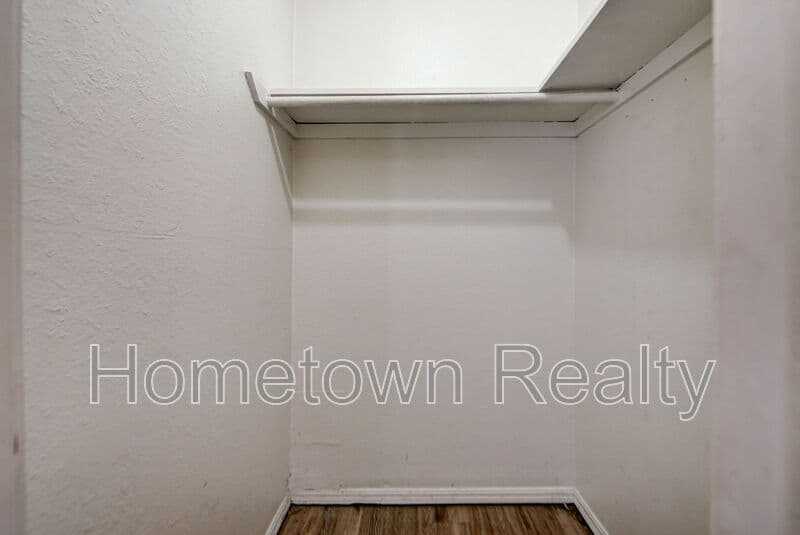 Oklahoma City House: 1109 NE 5th Terrace