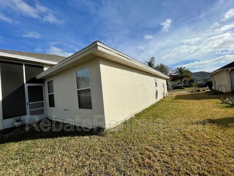 Jacksonville House: 5009 Grand Lakes Drive