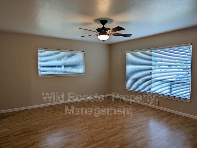 Sacramento Condo: 5320 Roger Way