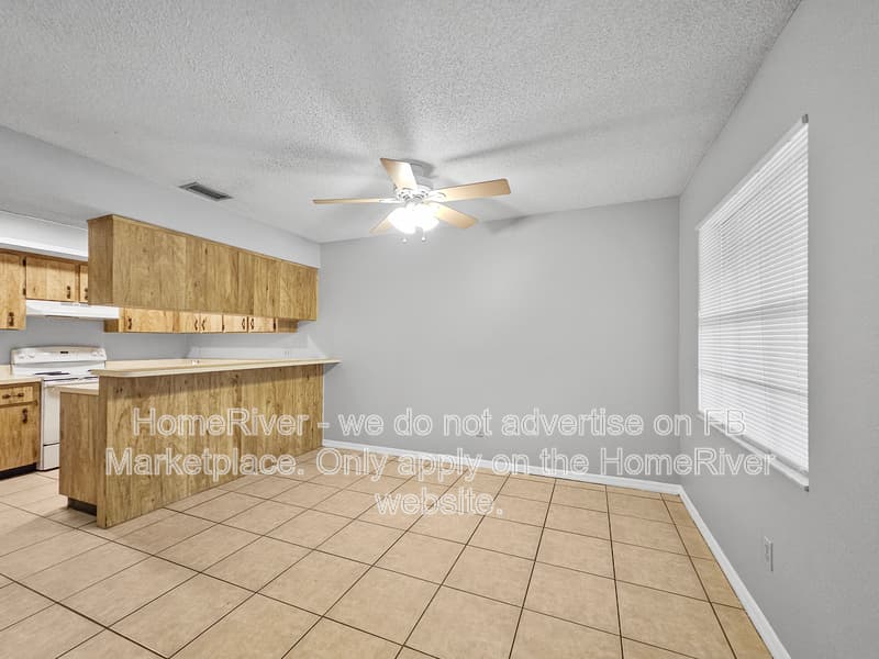 Brandon House: 3205 Bloomingdale Villas Ct