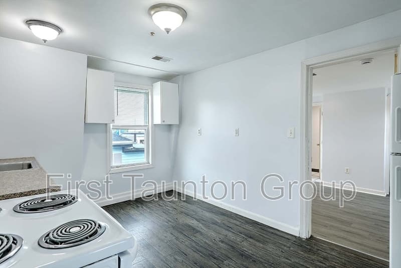 Taunton Condo: 458 Weir Street