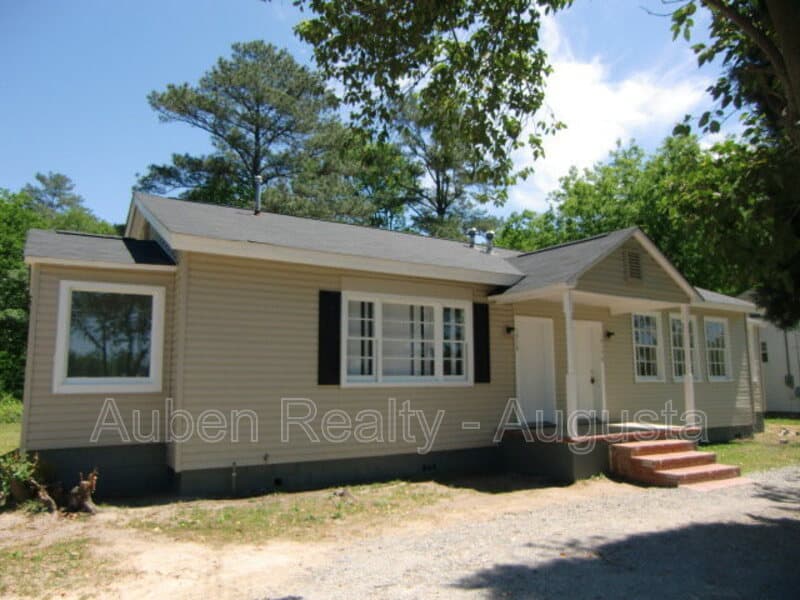 Augusta House: 1914 1/2 Kratha Drive