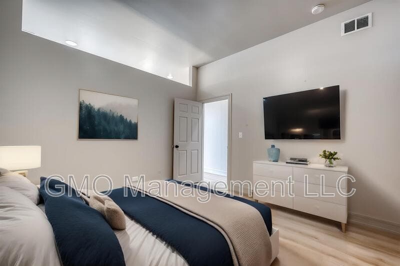 Chicago House: 1423 South Kedzie Avenue