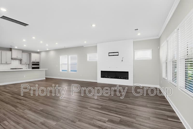 Charlotte House: 11210 Broadbent Court