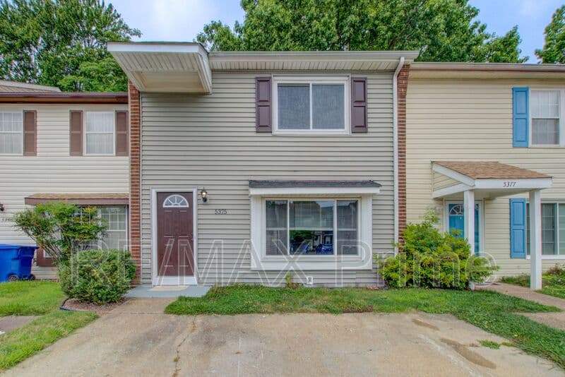 Virginia Beach House: 5375 Grand Lake Crescent