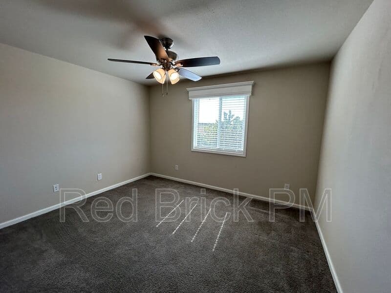 Livingston House: 11735 Olive Ave.