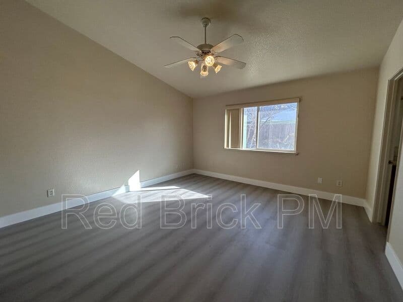 Merced House: 232 Olivia Ct