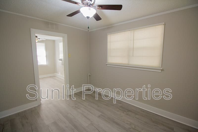 Athens House: 2590 Danielsville Rd