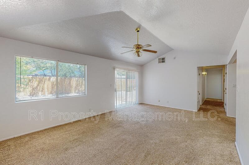 Rio Rancho House: 1729 Chamisa Road Northeast