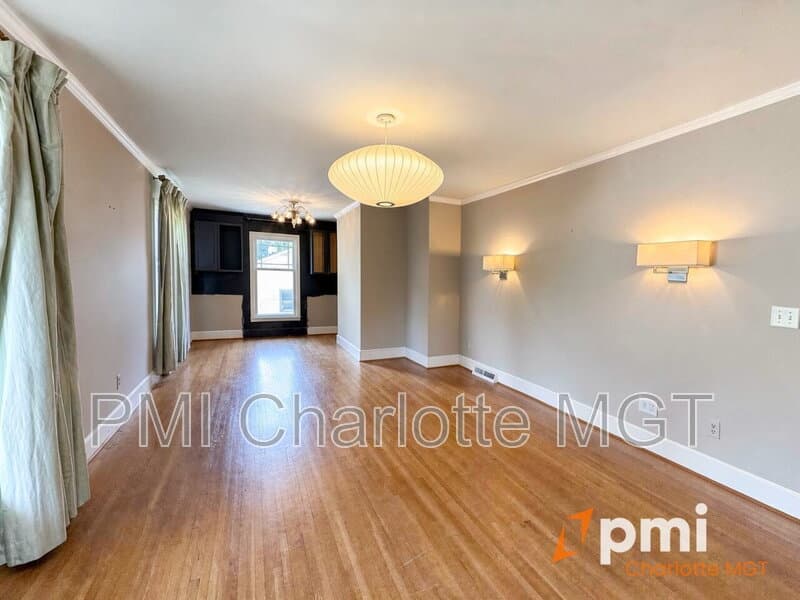 Charlotte House: 1140 Bevis Dr
