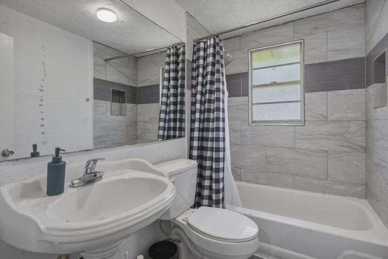Jacksonville House: 1216 West 24th Street-1