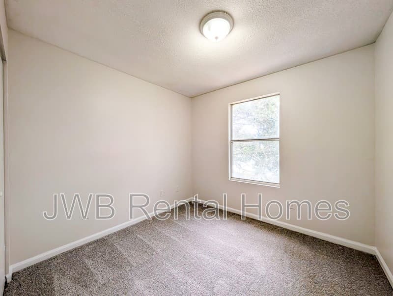 Atlantic Beach Townhome: 69 W 5th St