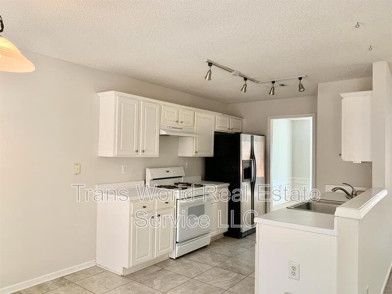Alpharetta House: 485 Chippenham Court