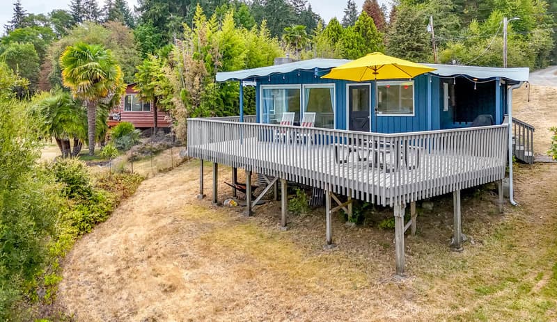Anderson Island House: 11415 Larson Road